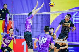 阿门轰31+13+6仍无缘今日最佳！对不起，你碰到不讲理的华子了